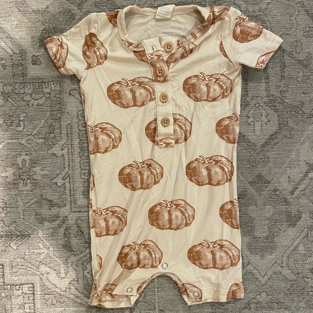 Kate Quinn Pumpkin Jumper Size 6-12 months
